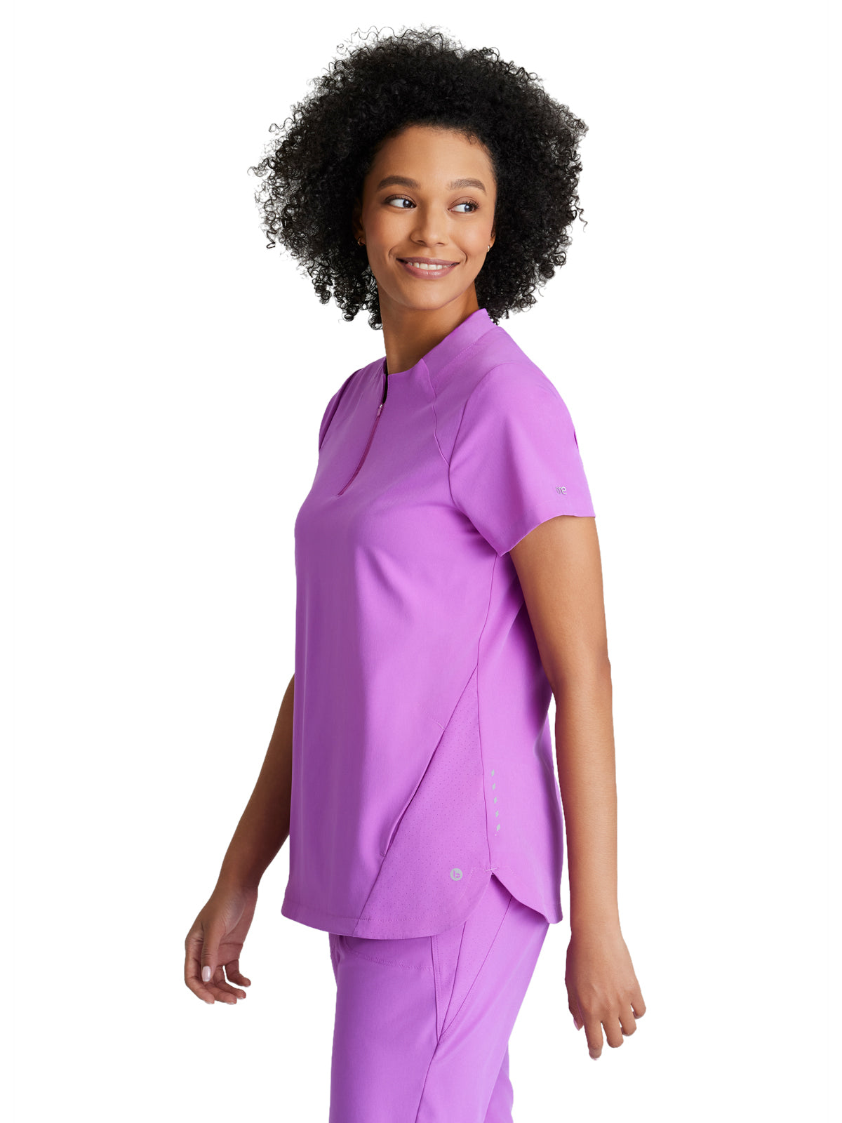 Women's 2 Pocket Banded Zip Collar Flux Scrub Top