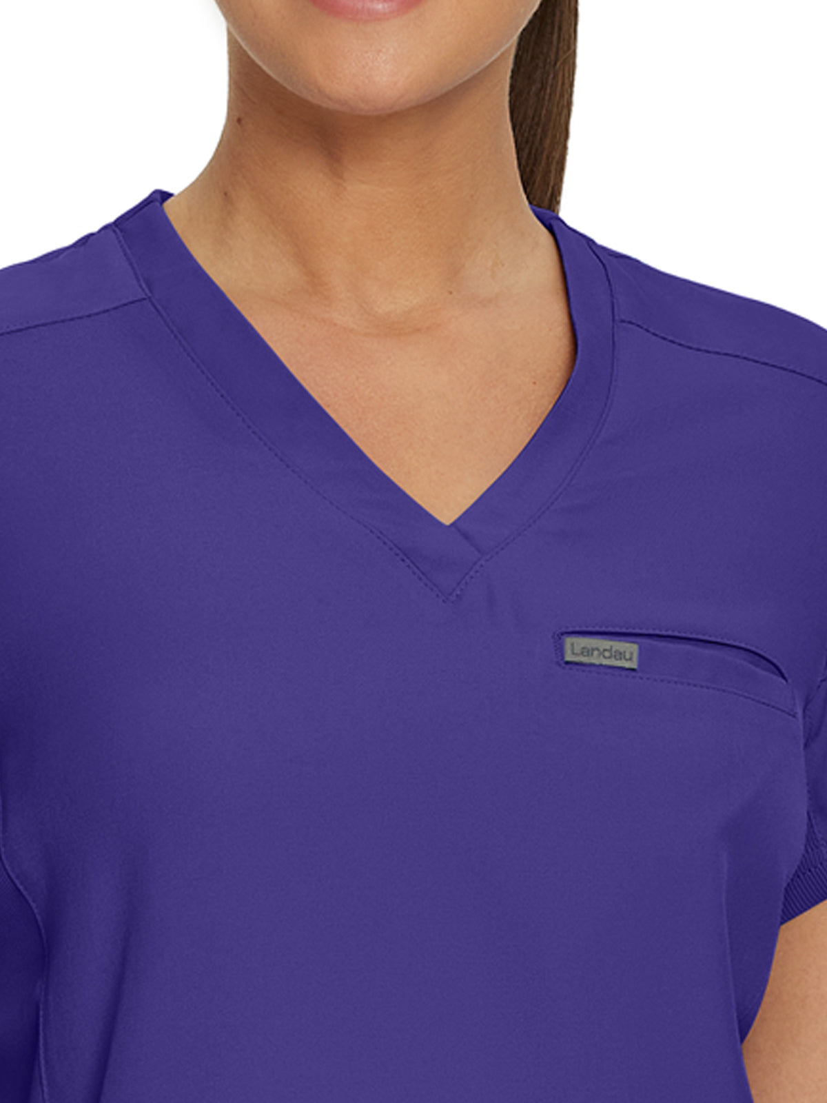 Women's 2-Pocket Shirttail Hemline V-Neck Top