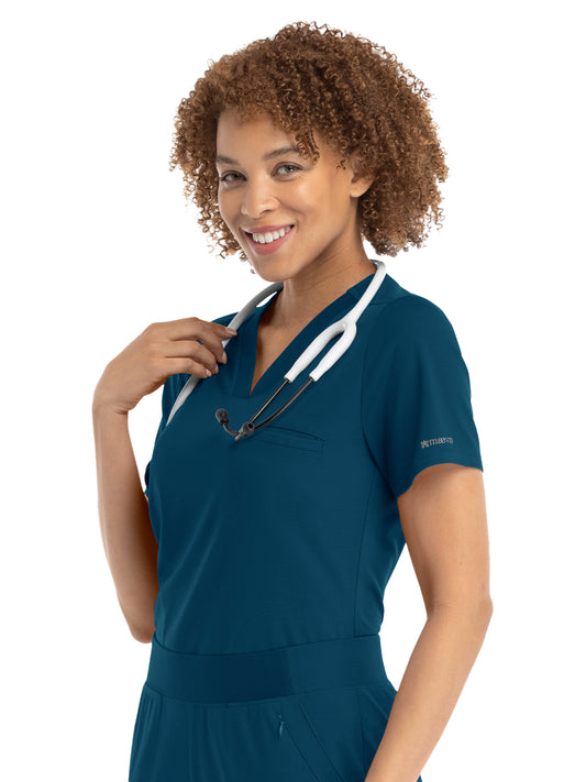 Women's Three-Pocket V-Neck Tuck In Top