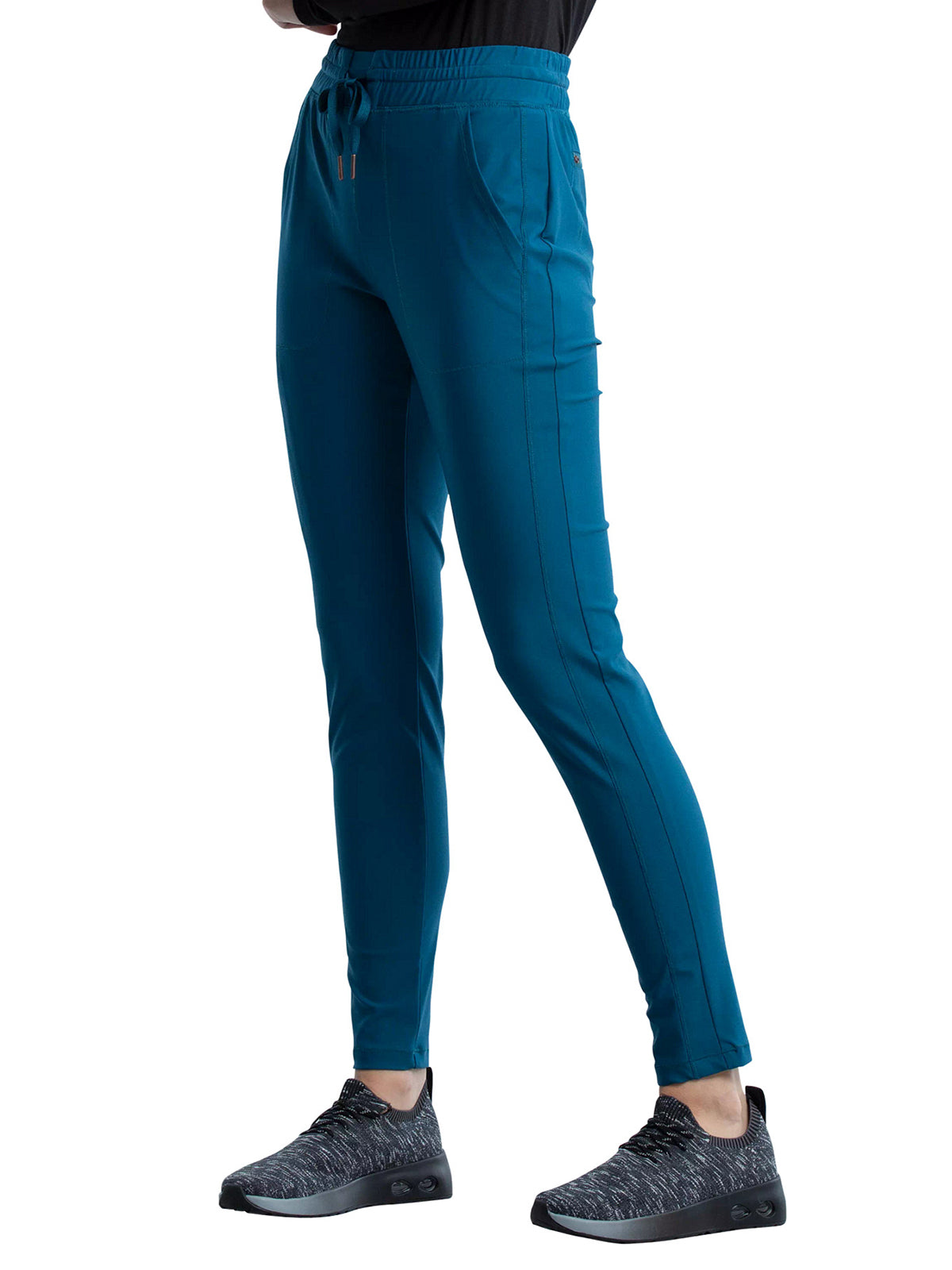 Women's 5 Pocket Tapered Leg Pant