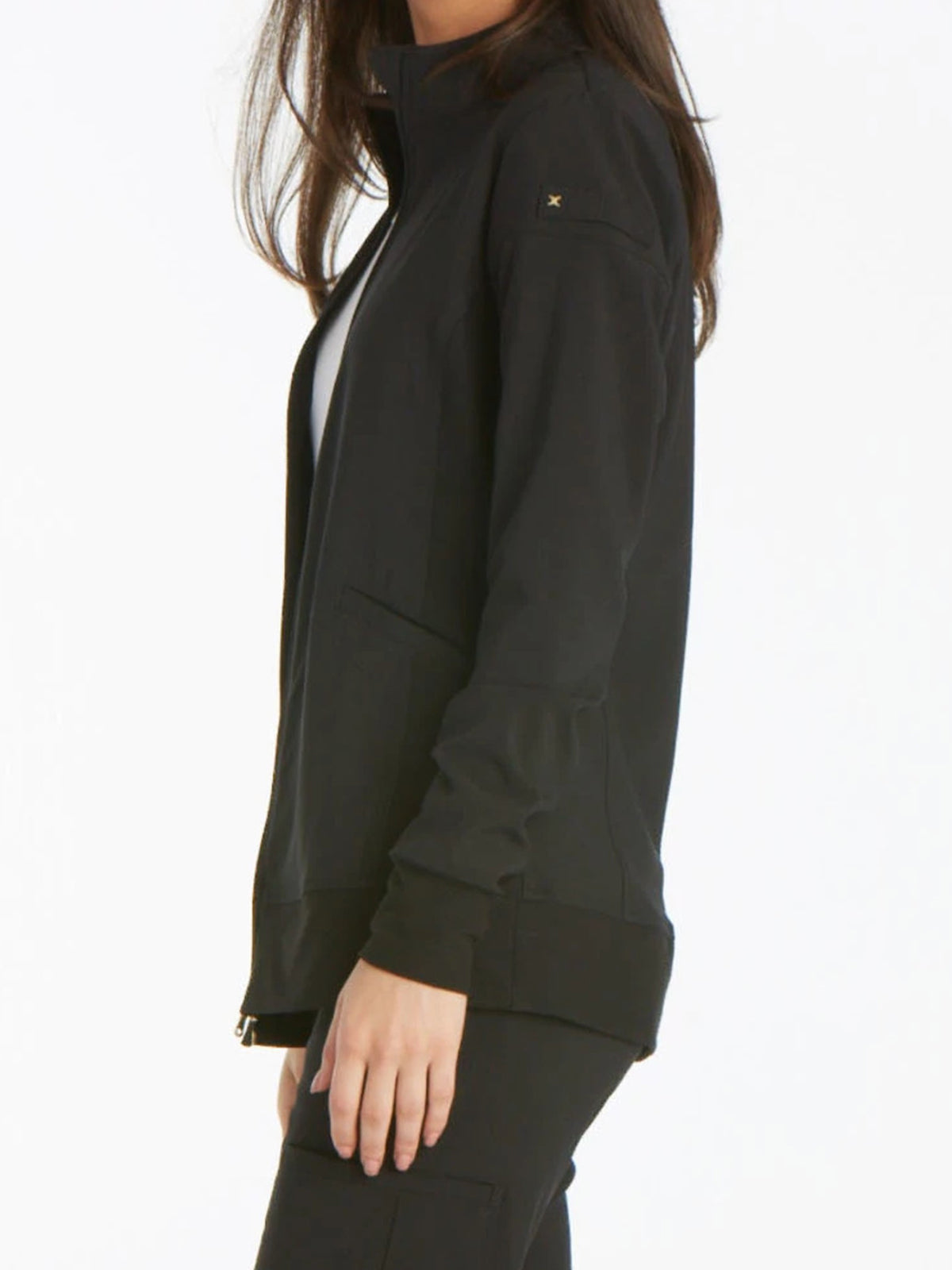 Women's 2 Pocket Zip Front Scrub Jacket