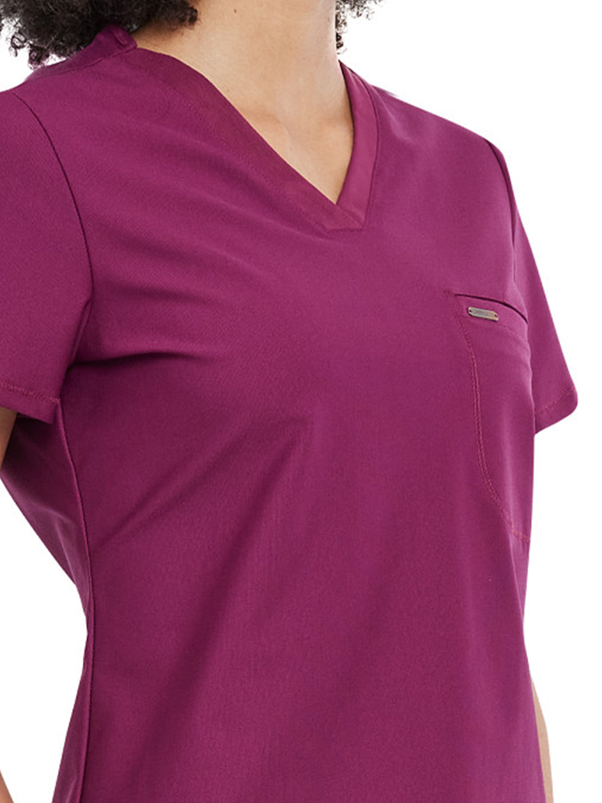 Women's 1-Pocket Tuckable V-Neck Top