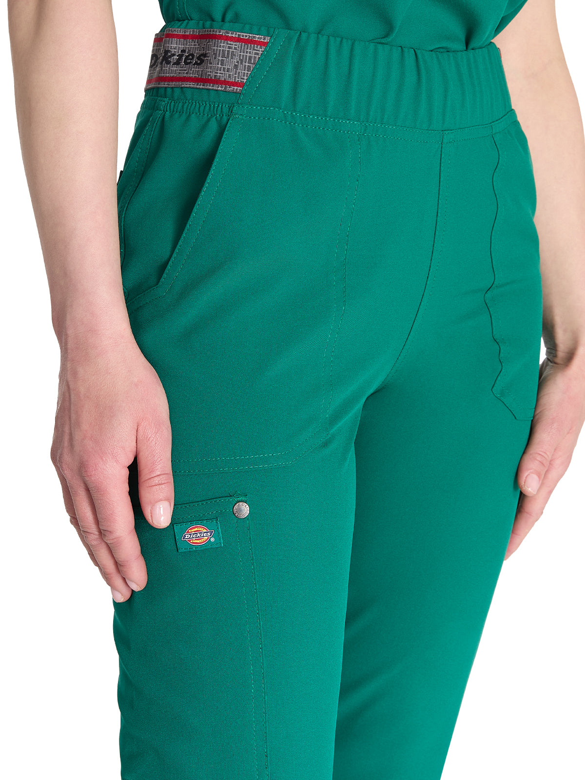 Women's 5-Pocket Tapered Leg Scrub Pant