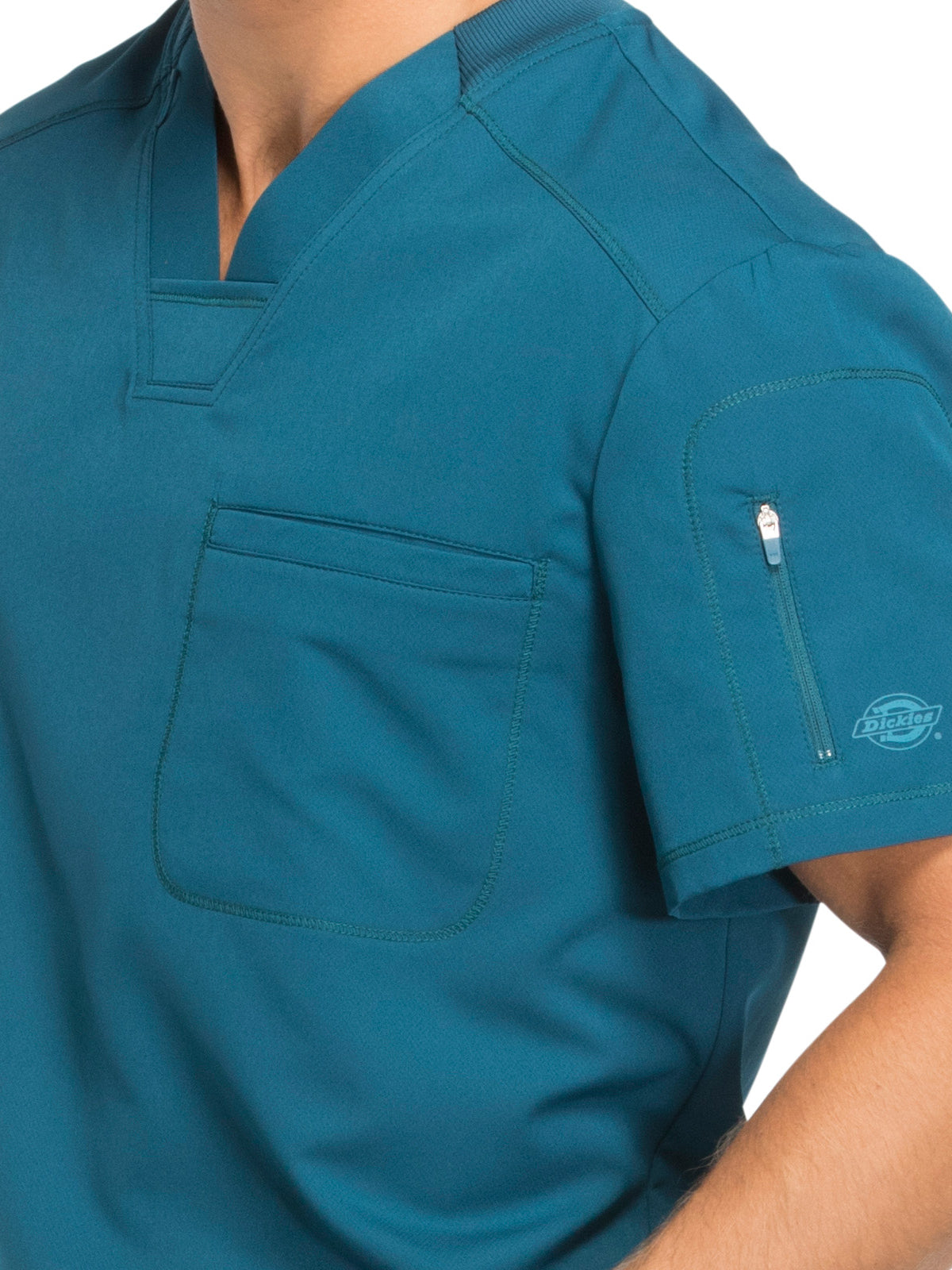 Men's 2-Pocket Tuckable Scrub Top