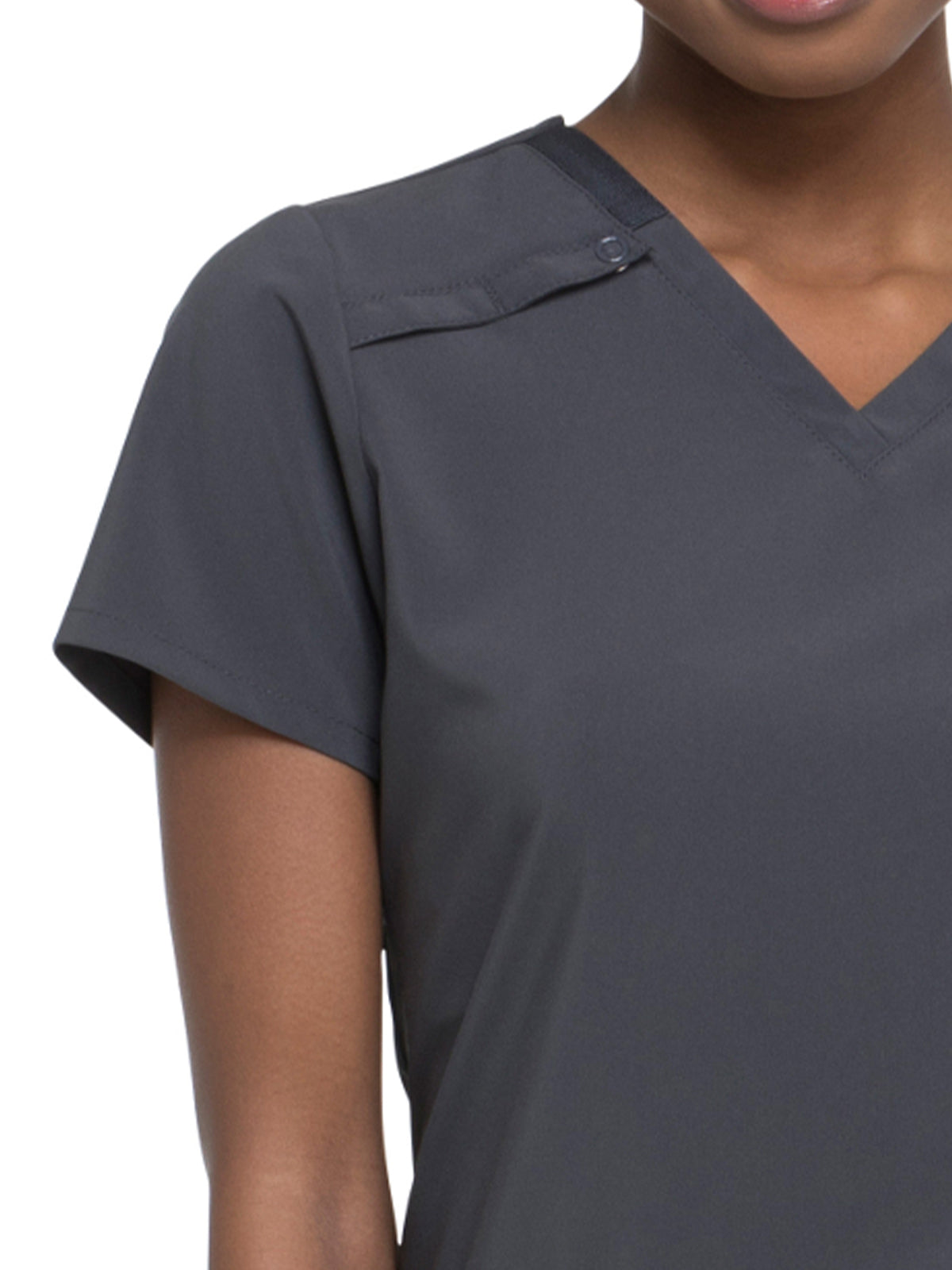 Women's 2-Pocket Contemporary V-Neck Scrub Top