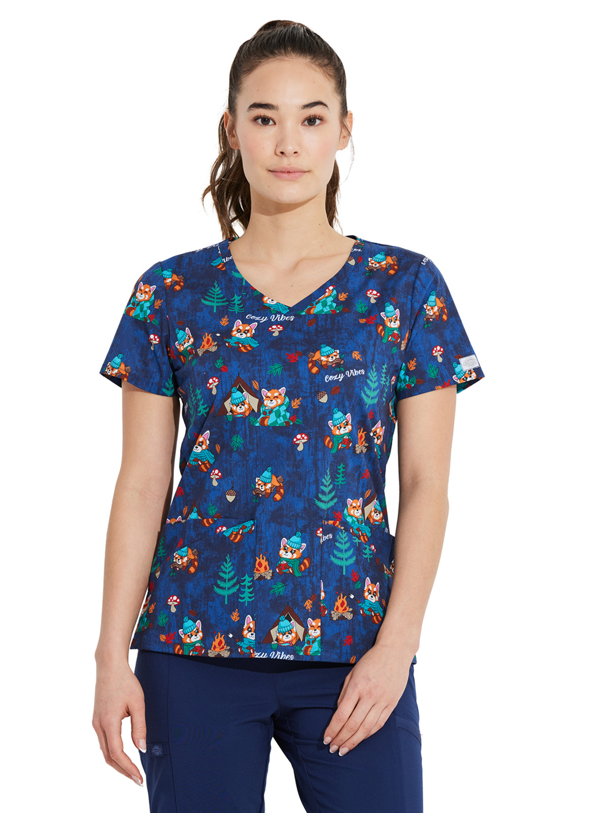 Women's 4-Pocket V-Neck Print Top