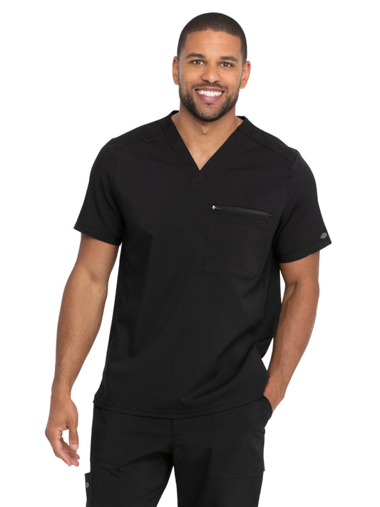 Men's 2-Pocket Tuckable V-Neck Top