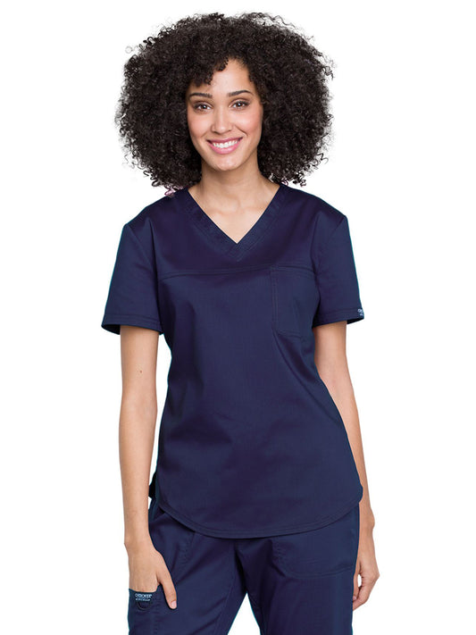 Women's 1-Pocket Tuckable V-Neck O.R. Top