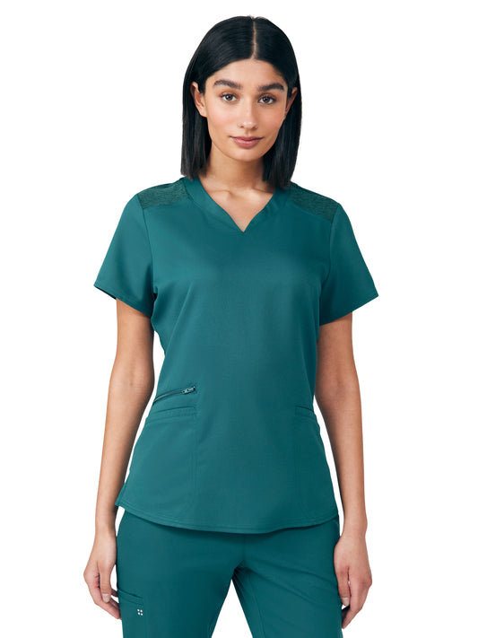 Women's Three-Pocket Curved V-Neckline Top - WT121 - Fern